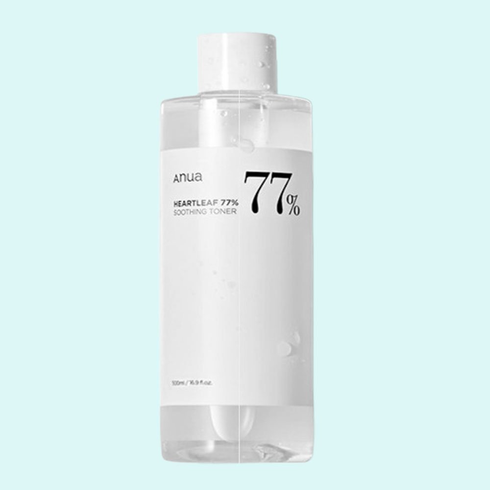 سر تونر 'هواجالميوك': لماذا يسيطر **تونر أنوا هارتليف 77 المهدئ (Anua Heartleaf 77% Soothing Toner)** على السوشيال ميديا